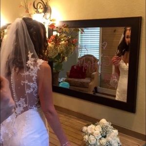 Vera Wang bridal gown